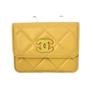 Chanel 19 Small Flap Wallet Yellow